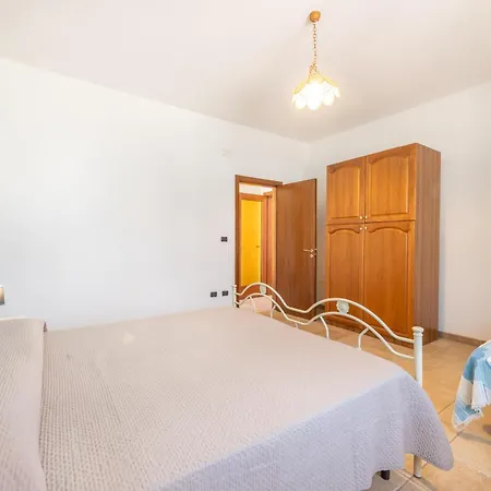 Girasole * مارينا دي مانكافيسا