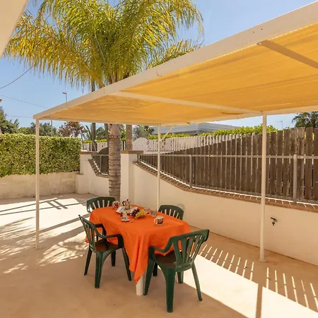 Girasole مارينا دي مانكافيسا